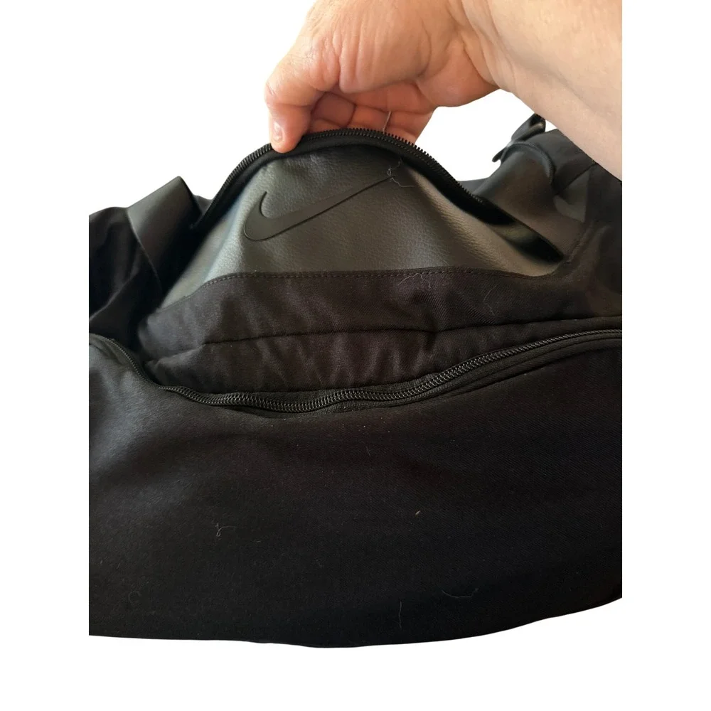 Nike Duffel Bag Unisex Large Black Excellent Multi-Pocket Gym Travel Sport
